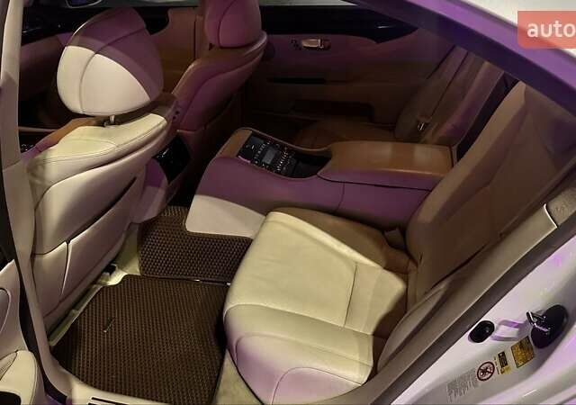 Білий Лексус ЛС, об'ємом двигуна 5 л та пробігом 330 тис. км за 11400 $, фото 9 на Automoto.ua