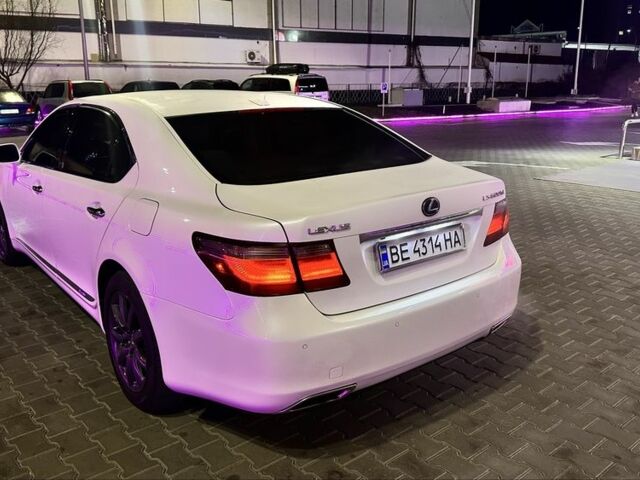 Білий Лексус ЛС, об'ємом двигуна 5 л та пробігом 330 тис. км за 11400 $, фото 5 на Automoto.ua