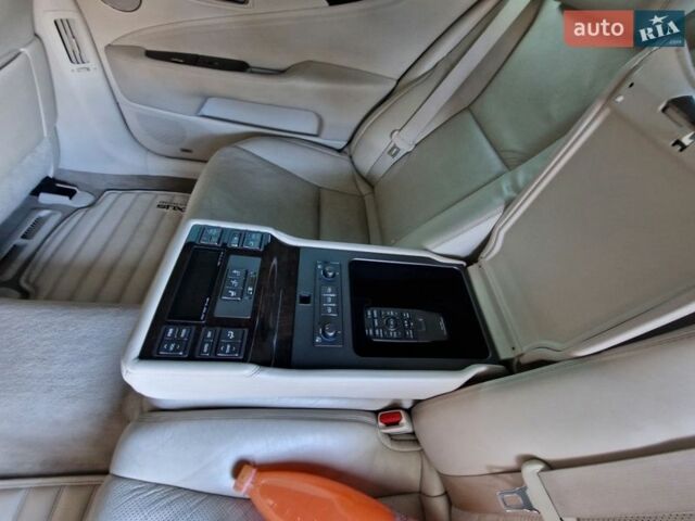 Белый Лексус ЛС, объемом двигателя 5 л и пробегом 190 тыс. км за 12250 $, фото 20 на Automoto.ua