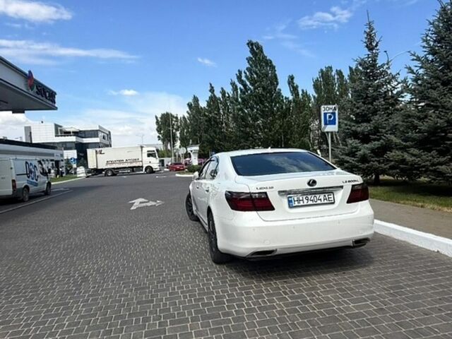 Білий Лексус ЛС, об'ємом двигуна 5 л та пробігом 333 тис. км за 9500 $, фото 8 на Automoto.ua