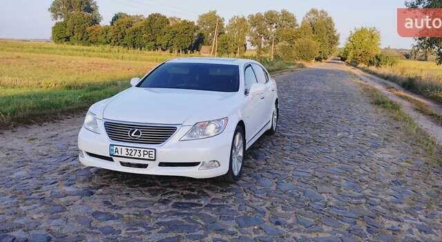 Білий Лексус ЛС, об'ємом двигуна 4.61 л та пробігом 212 тис. км за 11500 $, фото 1 на Automoto.ua