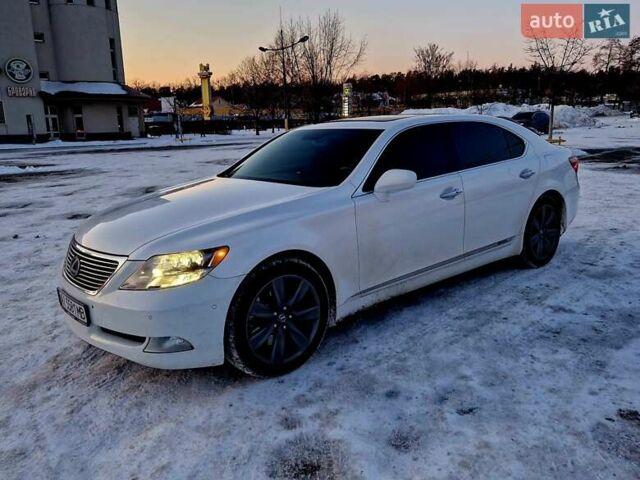 Белый Лексус ЛС, объемом двигателя 5 л и пробегом 180 тыс. км за 15000 $, фото 7 на Automoto.ua