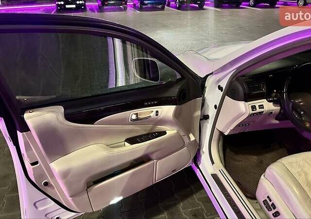 Білий Лексус ЛС, об'ємом двигуна 5 л та пробігом 330 тис. км за 11400 $, фото 8 на Automoto.ua