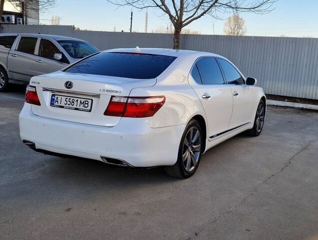 Білий Лексус ЛС, об'ємом двигуна 5 л та пробігом 190 тис. км за 10800 $, фото 5 на Automoto.ua