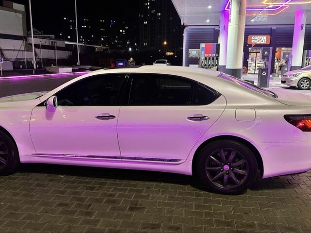 Білий Лексус ЛС, об'ємом двигуна 5 л та пробігом 330 тис. км за 11400 $, фото 6 на Automoto.ua