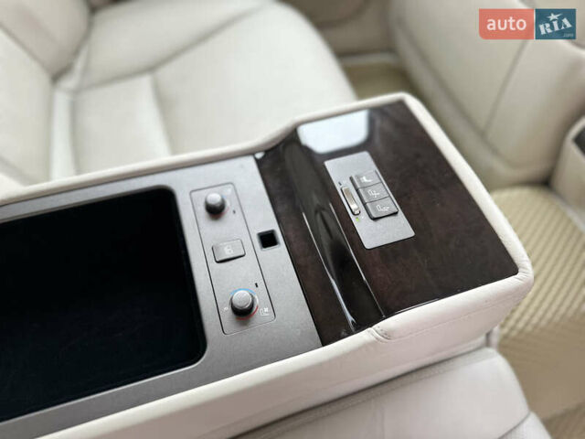 Белый Лексус ЛС, объемом двигателя 4.61 л и пробегом 167 тыс. км за 9999 $, фото 27 на Automoto.ua