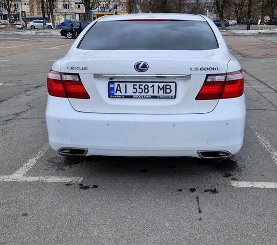 Белый Лексус ЛС, объемом двигателя 5 л и пробегом 190 тыс. км за 11500 $, фото 19 на Automoto.ua