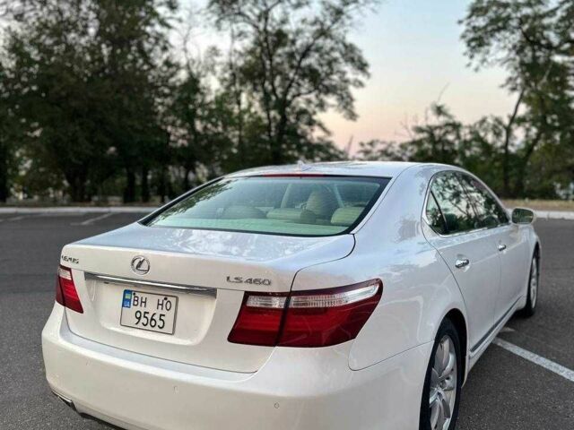 Белый Лексус ЛС, объемом двигателя 4.6 л и пробегом 168 тыс. км за 12000 $, фото 1 на Automoto.ua