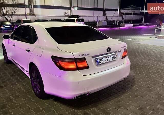 Білий Лексус ЛС, об'ємом двигуна 5 л та пробігом 330 тис. км за 11400 $, фото 4 на Automoto.ua