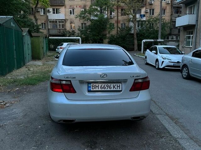 Белый Лексус ЛС, объемом двигателя 4.61 л и пробегом 190 тыс. км за 11500 $, фото 5 на Automoto.ua