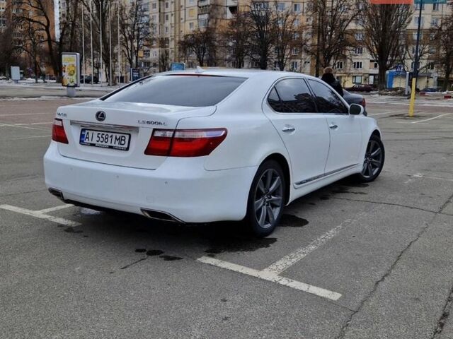 Белый Лексус ЛС, объемом двигателя 5 л и пробегом 190 тыс. км за 11500 $, фото 4 на Automoto.ua