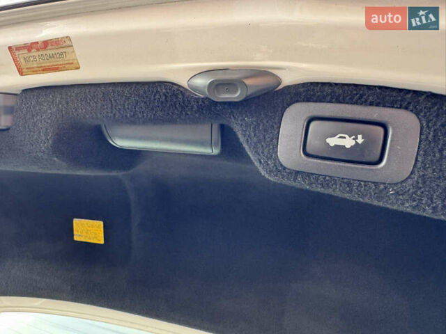 Білий Лексус ЛС, об'ємом двигуна 4.61 л та пробігом 118 тис. км за 15999 $, фото 51 на Automoto.ua