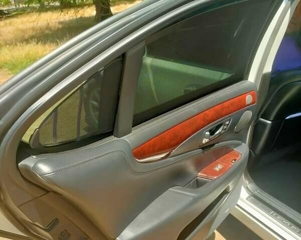 Білий Лексус ЛС, об'ємом двигуна 4.97 л та пробігом 388 тис. км за 13200 $, фото 21 на Automoto.ua