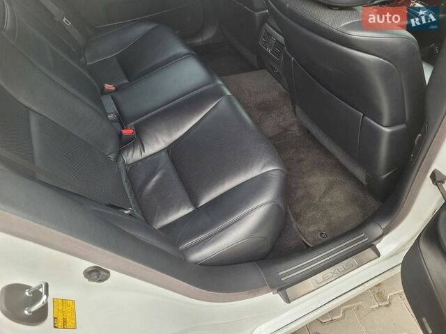 Білий Лексус ЛС, об'ємом двигуна 4.61 л та пробігом 248 тис. км за 19900 $, фото 14 на Automoto.ua