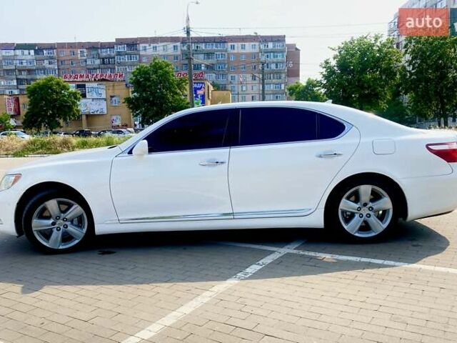 Белый Лексус ЛС, объемом двигателя 4.6 л и пробегом 240 тыс. км за 12900 $, фото 7 на Automoto.ua