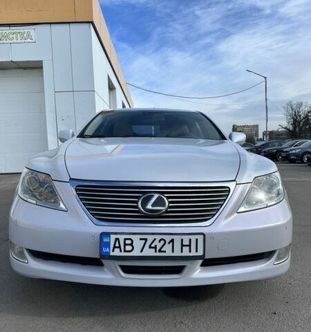 Белый Лексус ЛС, объемом двигателя 4.61 л и пробегом 233 тыс. км за 9900 $, фото 4 на Automoto.ua