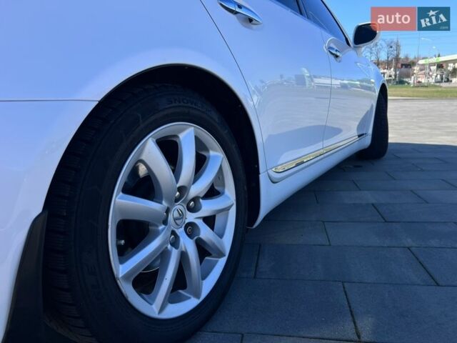 Белый Лексус ЛС, объемом двигателя 4.61 л и пробегом 226 тыс. км за 11500 $, фото 12 на Automoto.ua