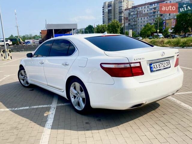 Белый Лексус ЛС, объемом двигателя 4.6 л и пробегом 240 тыс. км за 12900 $, фото 8 на Automoto.ua
