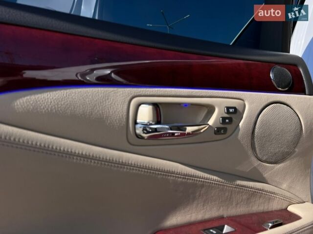 Белый Лексус ЛС, объемом двигателя 4.61 л и пробегом 226 тыс. км за 11500 $, фото 19 на Automoto.ua