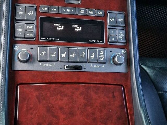 Білий Лексус ЛС, об'ємом двигуна 4.61 л та пробігом 235 тис. км за 15500 $, фото 14 на Automoto.ua