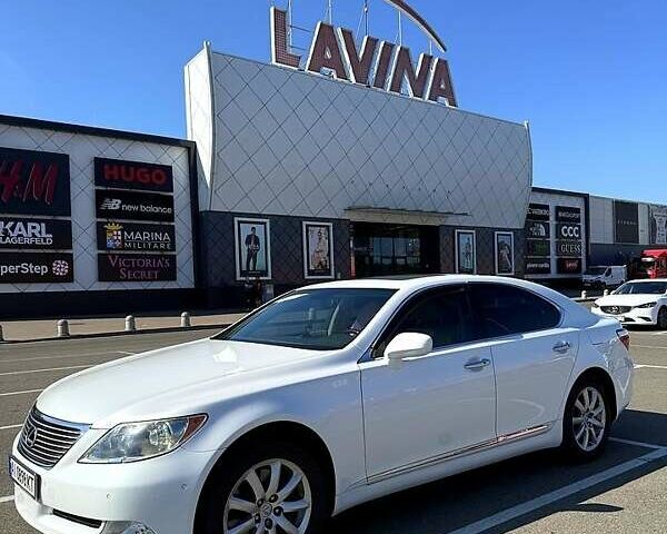 Білий Лексус ЛС, об'ємом двигуна 4.6 л та пробігом 153 тис. км за 14000 $, фото 8 на Automoto.ua