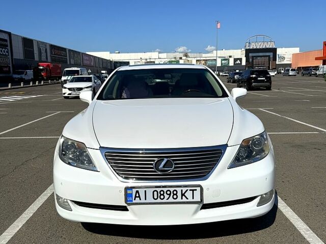 Білий Лексус ЛС, об'ємом двигуна 4.6 л та пробігом 153 тис. км за 14000 $, фото 1 на Automoto.ua