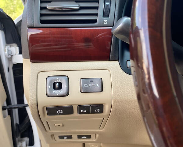 Білий Лексус ЛС, об'ємом двигуна 4.6 л та пробігом 140 тис. км за 14500 $, фото 13 на Automoto.ua