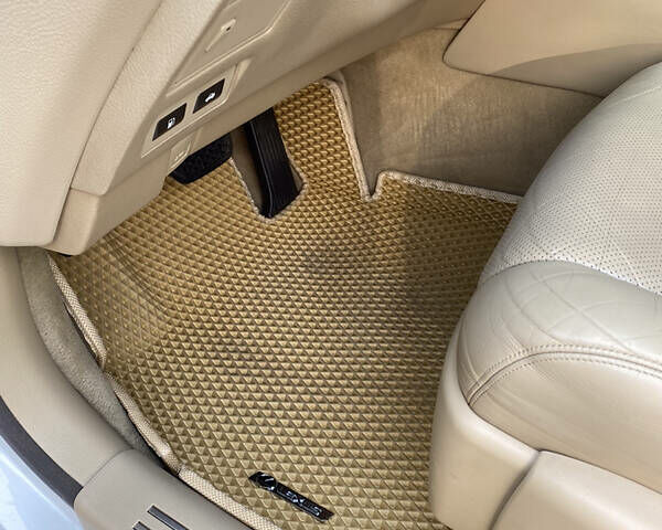 Білий Лексус ЛС, об'ємом двигуна 4.6 л та пробігом 140 тис. км за 14500 $, фото 12 на Automoto.ua