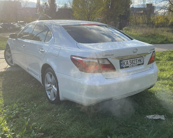 Лексус ЛС 2010 у Києві на Automoto.ua Білий Лексус ЛС, об'ємом двигуна 4.61 л та пробігом 191 тис. км за 13600 $, фото 3 на Automoto.ua