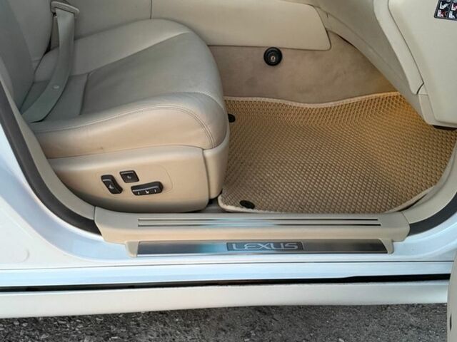 Білий Лексус ЛС, об'ємом двигуна 4.61 л та пробігом 185 тис. км за 13600 $, фото 18 на Automoto.ua