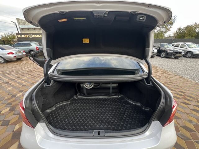 Білий Лексус ЛС, об'ємом двигуна 4.6 л та пробігом 71 тис. км за 19900 $, фото 17 на Automoto.ua