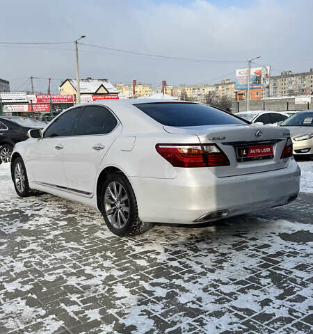 Белый Лексус ЛС, объемом двигателя 4.6 л и пробегом 71 тыс. км за 20600 $, фото 4 на Automoto.ua