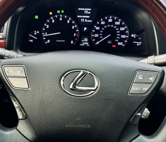 Белый Лексус ЛС, объемом двигателя 4.6 л и пробегом 71 тыс. км за 20600 $, фото 13 на Automoto.ua