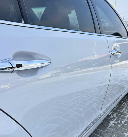 Белый Лексус ЛС, объемом двигателя 4.6 л и пробегом 71 тыс. км за 20600 $, фото 20 на Automoto.ua