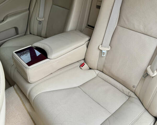 Білий Лексус ЛС, об'ємом двигуна 4.6 л та пробігом 241 тис. км за 14500 $, фото 13 на Automoto.ua