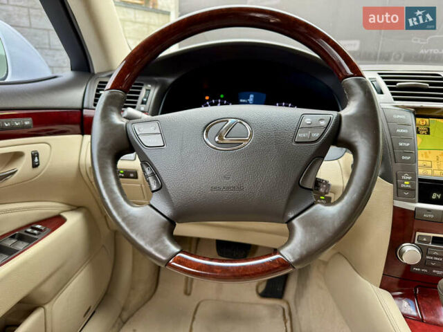 Білий Лексус ЛС, об'ємом двигуна 4.6 л та пробігом 241 тис. км за 14500 $, фото 3 на Automoto.ua