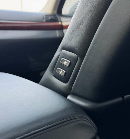 Белый Лексус ЛС, объемом двигателя 4.6 л и пробегом 71 тыс. км за 20600 $, фото 27 на Automoto.ua