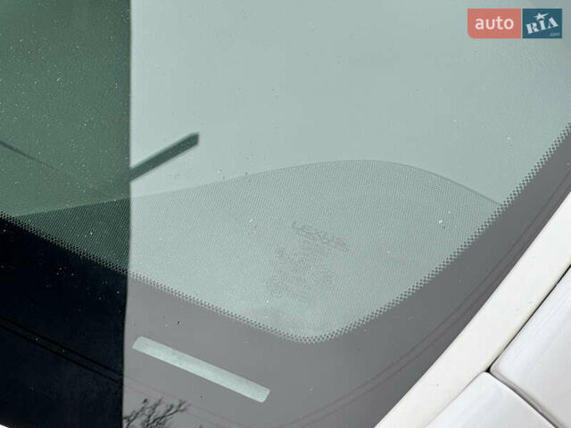 Білий Лексус ЛС, об'ємом двигуна 4.6 л та пробігом 241 тис. км за 14500 $, фото 21 на Automoto.ua