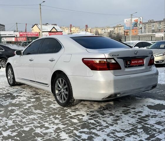 Белый Лексус ЛС, объемом двигателя 4.6 л и пробегом 71 тыс. км за 20600 $, фото 6 на Automoto.ua