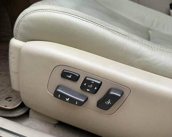 Білий Лексус ЛС, об'ємом двигуна 4.61 л та пробігом 173 тис. км за 13999 $, фото 26 на Automoto.ua