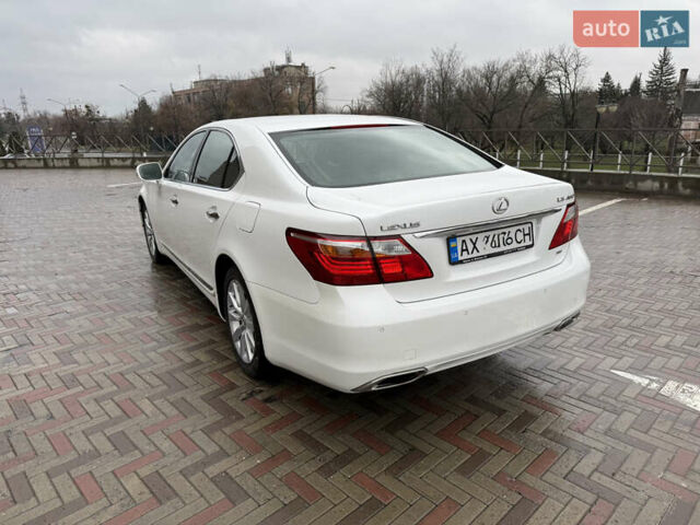 Белый Лексус ЛС, объемом двигателя 4.6 л и пробегом 142 тыс. км за 15900 $, фото 13 на Automoto.ua