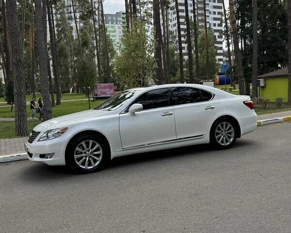 Білий Лексус ЛС, об'ємом двигуна 4.6 л та пробігом 64 тис. км за 20000 $, фото 8 на Automoto.ua