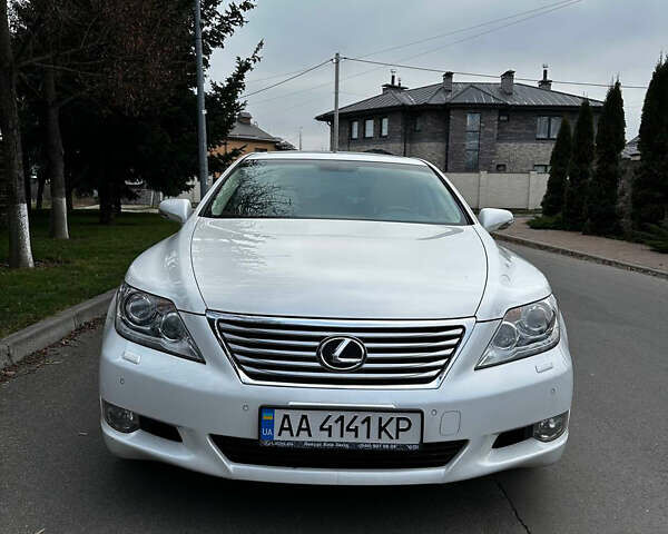 Белый Лексус ЛС, объемом двигателя 4.61 л и пробегом 173 тыс. км за 12999 $, фото 17 на Automoto.ua