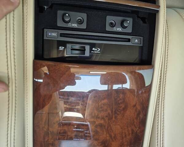 Белый Лексус ЛС, объемом двигателя 4.61 л и пробегом 132 тыс. км за 29999 $, фото 16 на Automoto.ua