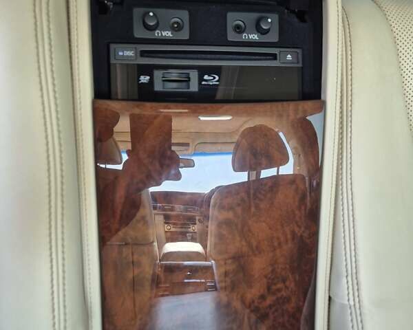 Белый Лексус ЛС, объемом двигателя 4.61 л и пробегом 132 тыс. км за 29999 $, фото 17 на Automoto.ua