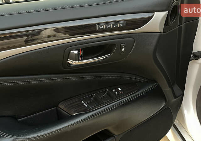 Белый Лексус ЛС, объемом двигателя 4.97 л и пробегом 203 тыс. км за 28700 $, фото 7 на Automoto.ua