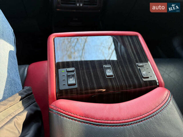 Білий Лексус ЛС, об'ємом двигуна 4.6 л та пробігом 72 тис. км за 25940 $, фото 31 на Automoto.ua