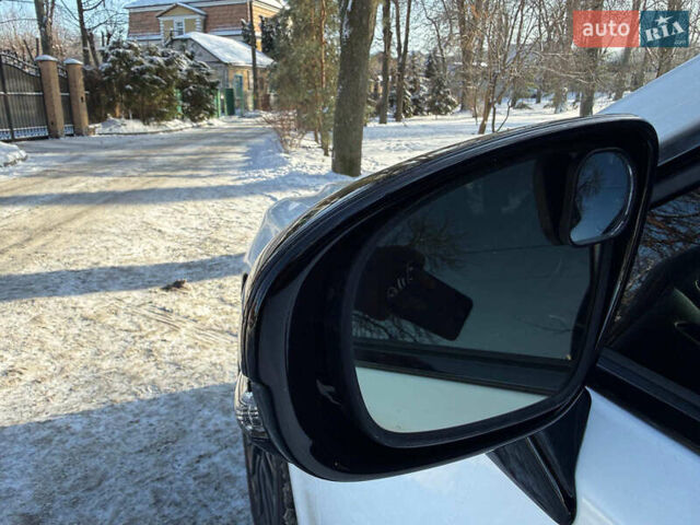 Білий Лексус ЛС, об'ємом двигуна 4.6 л та пробігом 72 тис. км за 25940 $, фото 16 на Automoto.ua