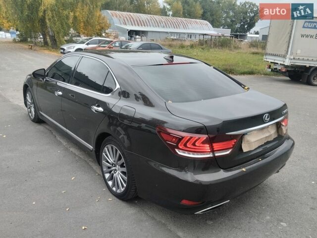 Білий Лексус ЛС, об'ємом двигуна 4.61 л та пробігом 238 тис. км за 22500 $, фото 6 на Automoto.ua
