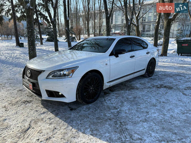 Білий Лексус ЛС, об'ємом двигуна 4.6 л та пробігом 72 тис. км за 25940 $, фото 13 на Automoto.ua